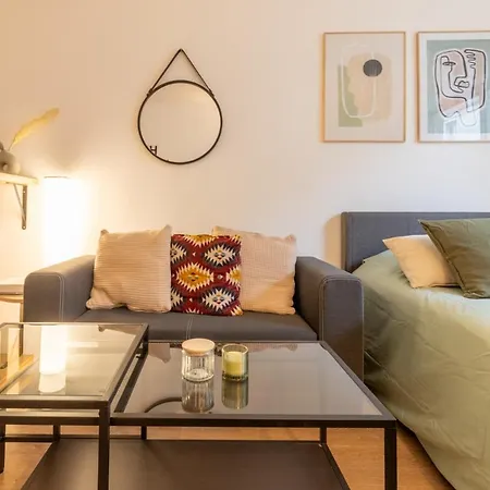 דירה Cosy Parisian Flat פריז